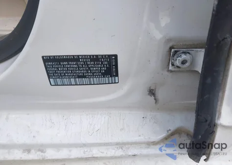 2013 Volkswagen Jetta 2.5L Se z USA, uszkodzony, nr VIN 3VWDP7AJ8DM395977